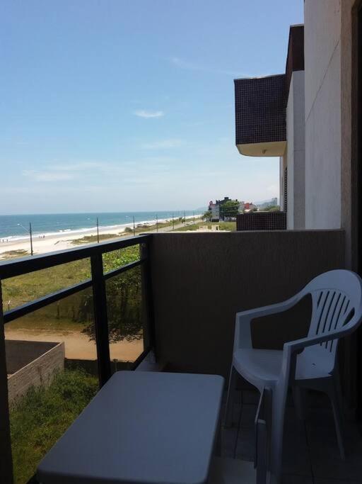 Ensolarado Apto Com Vista Para O Mar Matinhos Exterior photo